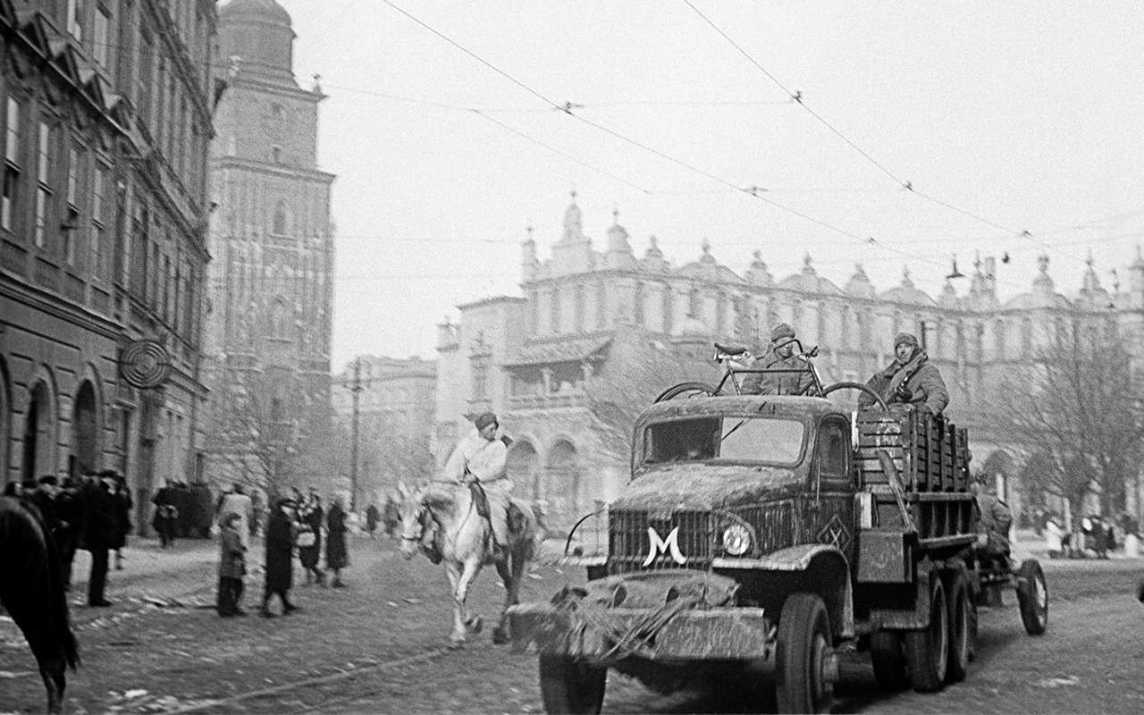 Варшава вов. 19 Января 1945 освобождение Кракова. Освобождение города Лодзь 1945. Краков 1944. Краков 1945 красная армия.