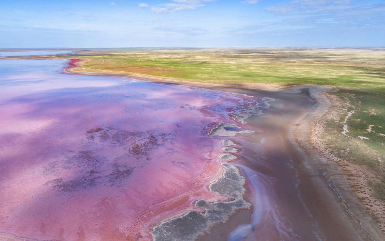 Меклетинское розовое озеро