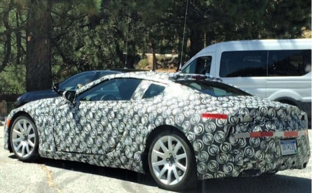 Lexus возвращается к большому купе