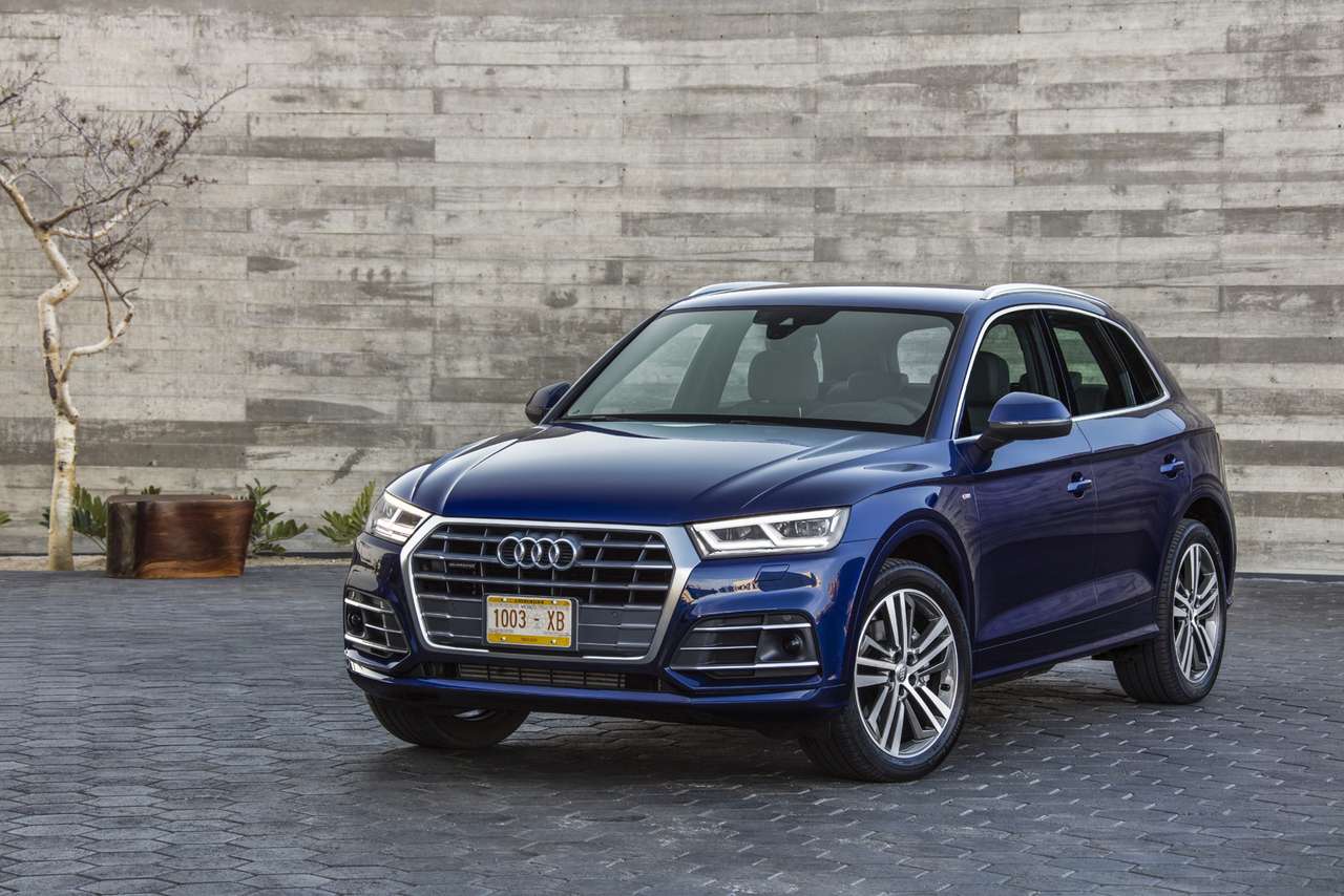 Объявлены рублевые цены на новый Audi Q5