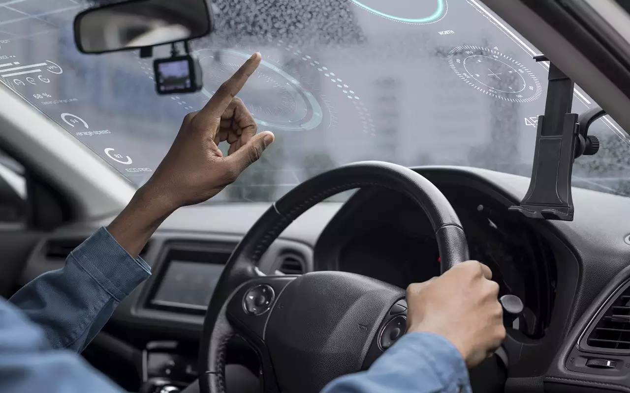 Слухи о запрете праворульных машин в России опровергли