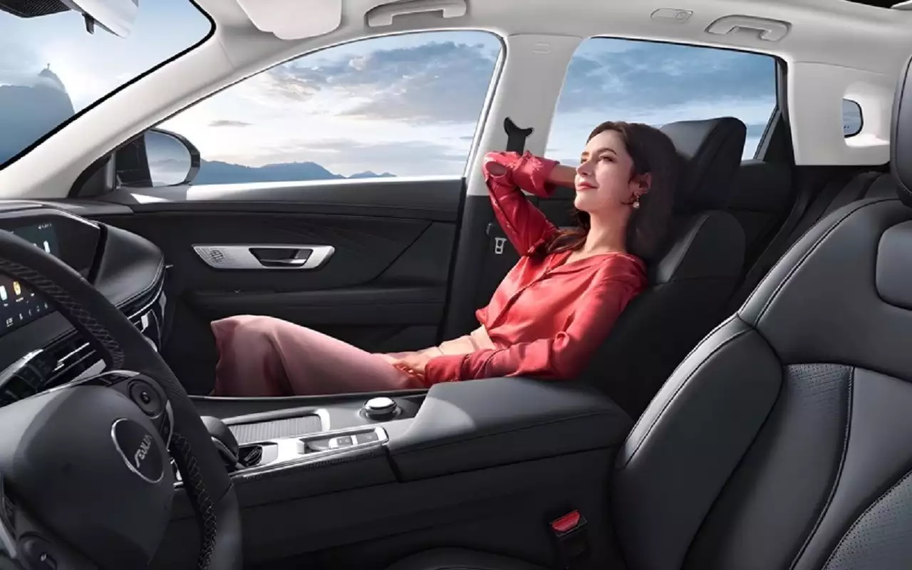 Dongfeng Huge