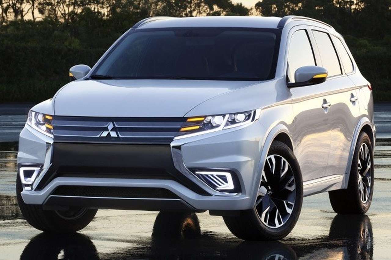 В Mitsubishi представили «многоцелевой» Outlander