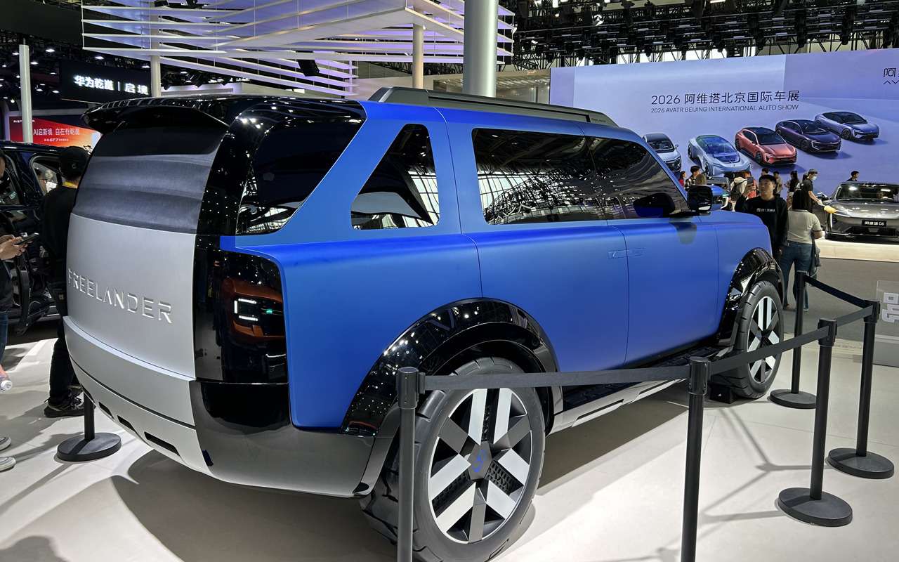 Новый Freelander показали в Китае — первое видео