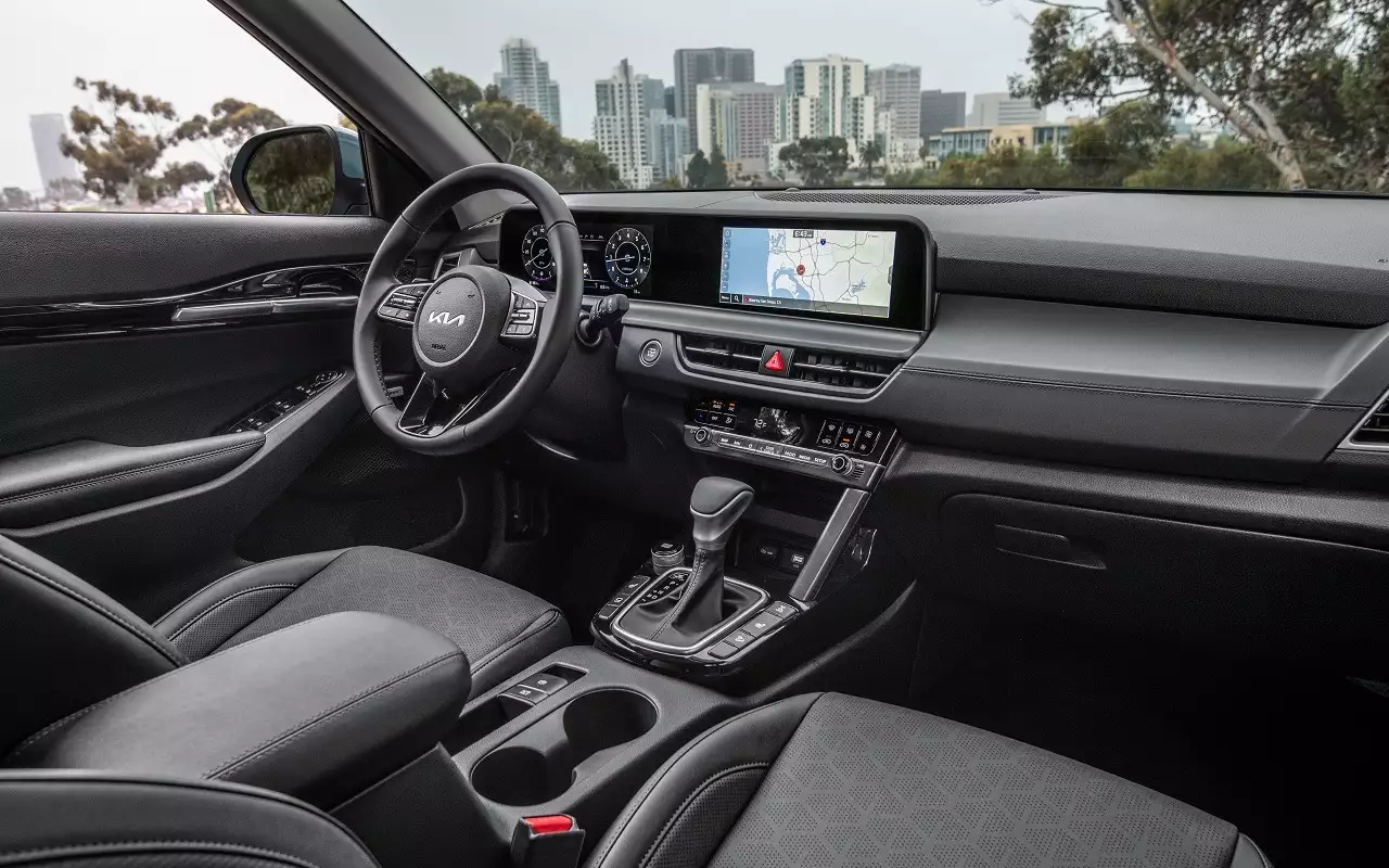 Интерьер Kia Seltos