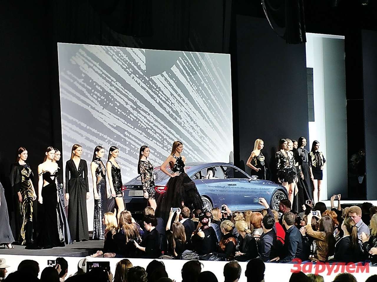 Volvo показала концепт You на Неделе моды в Москве 