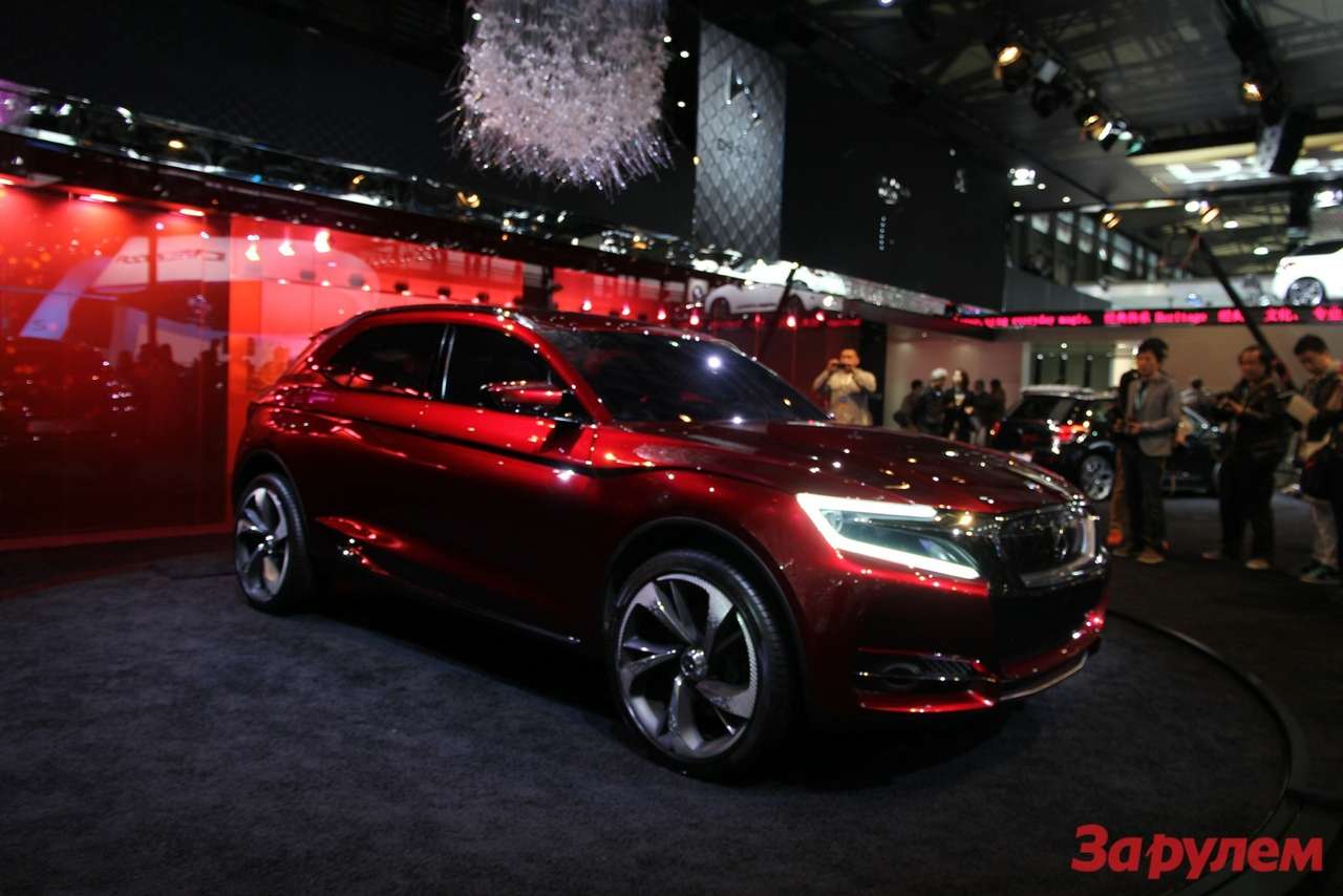 В Шанхай ворвался рубиновый кроссовер Citroen DS Wild Rubis