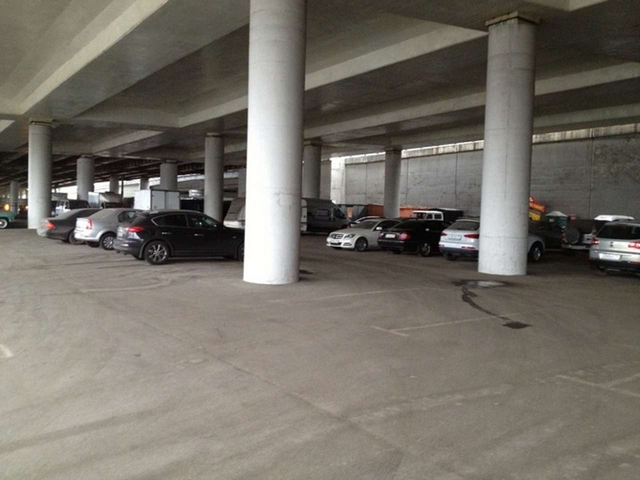 Платные парковки обустроят под мостами и эстакадами 