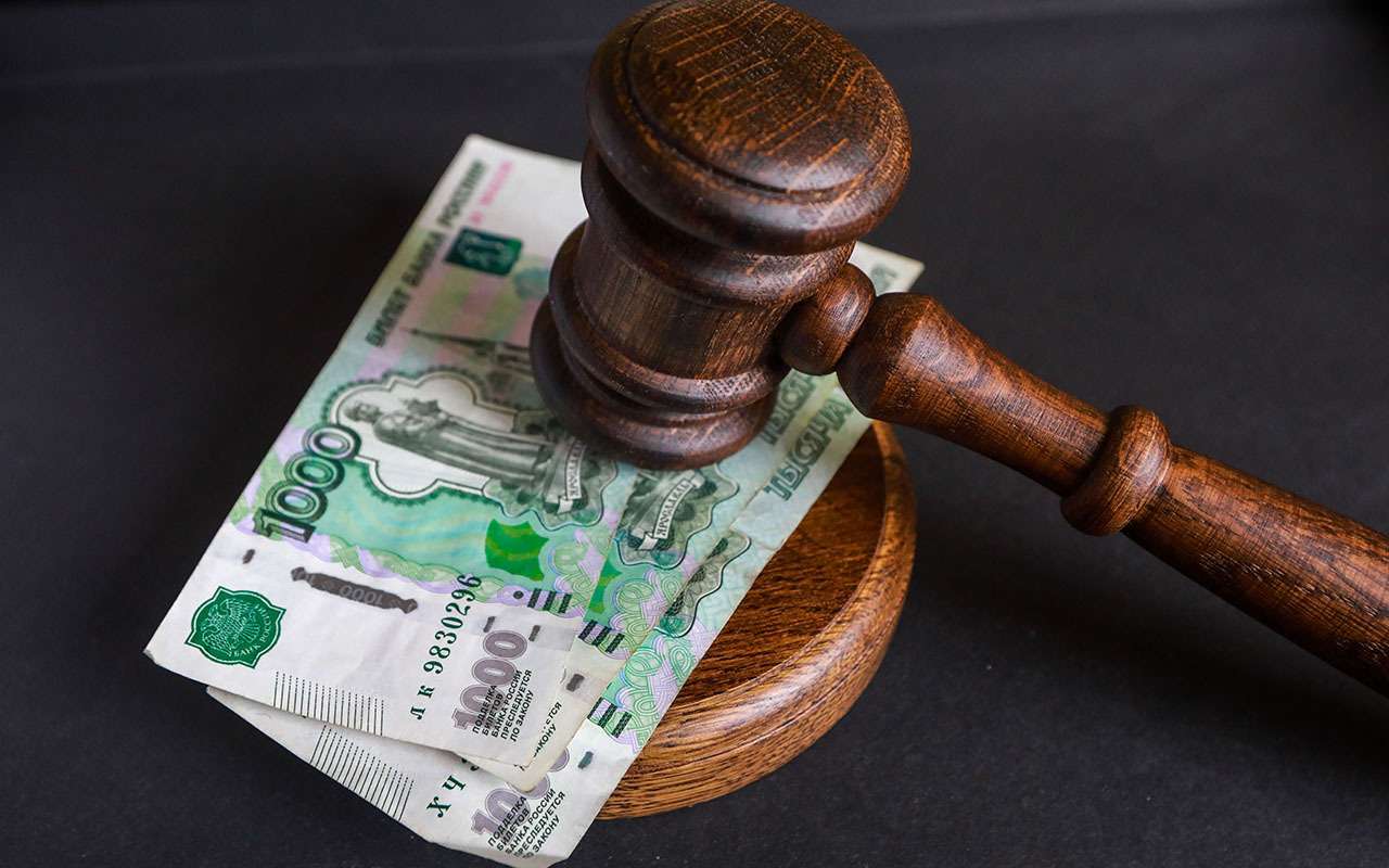 Приставам станет проще взыскивать штрафы с водителей — прямо с карт