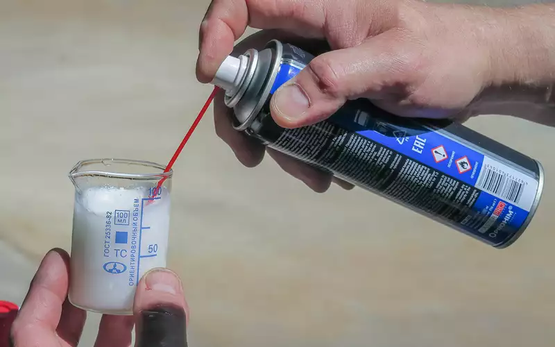 Смазка WD-40 и ее аналоги: для чего подходят и как применять