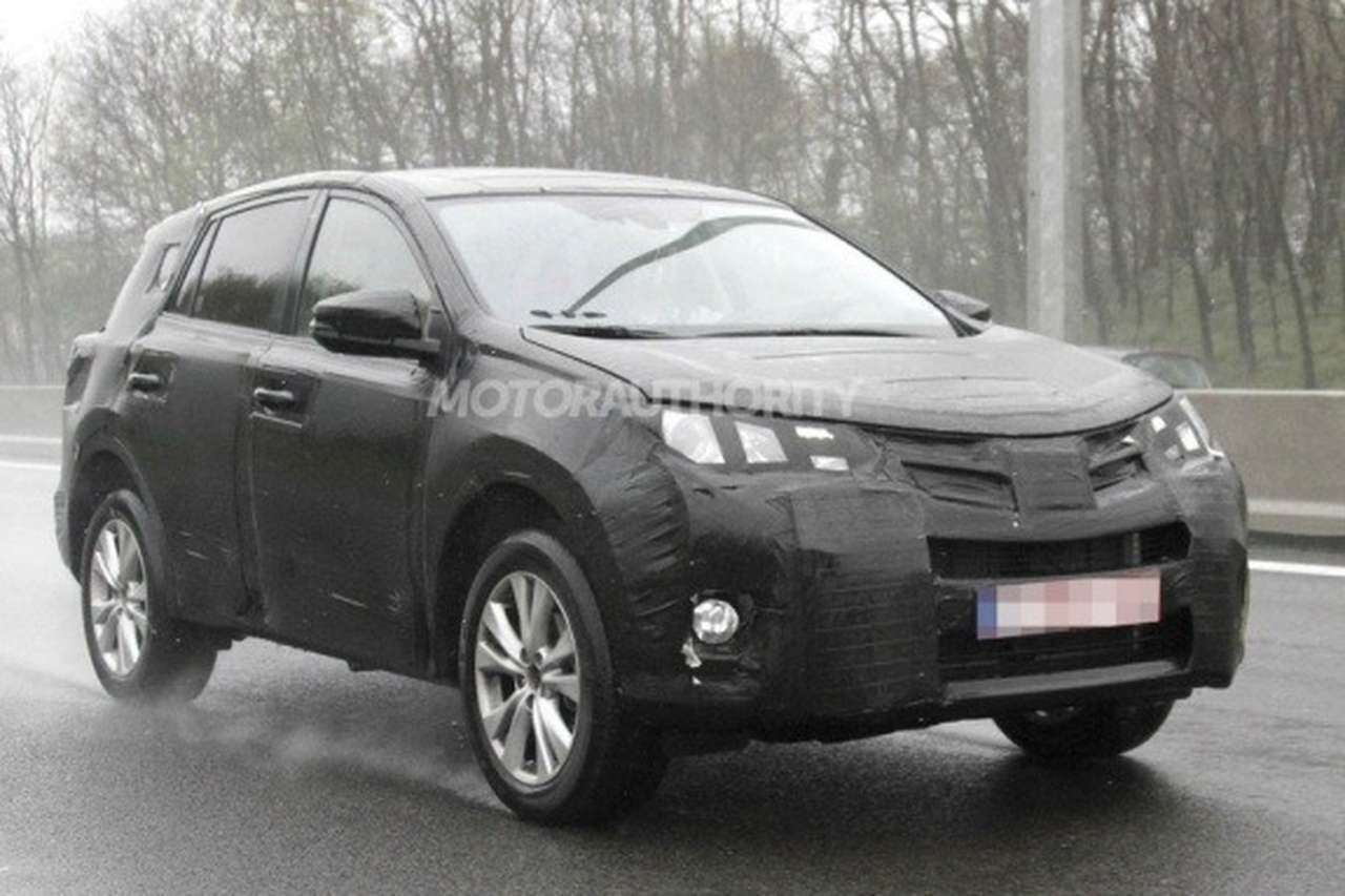 Очередная Toyota RAV4 проходит дорожные испытания