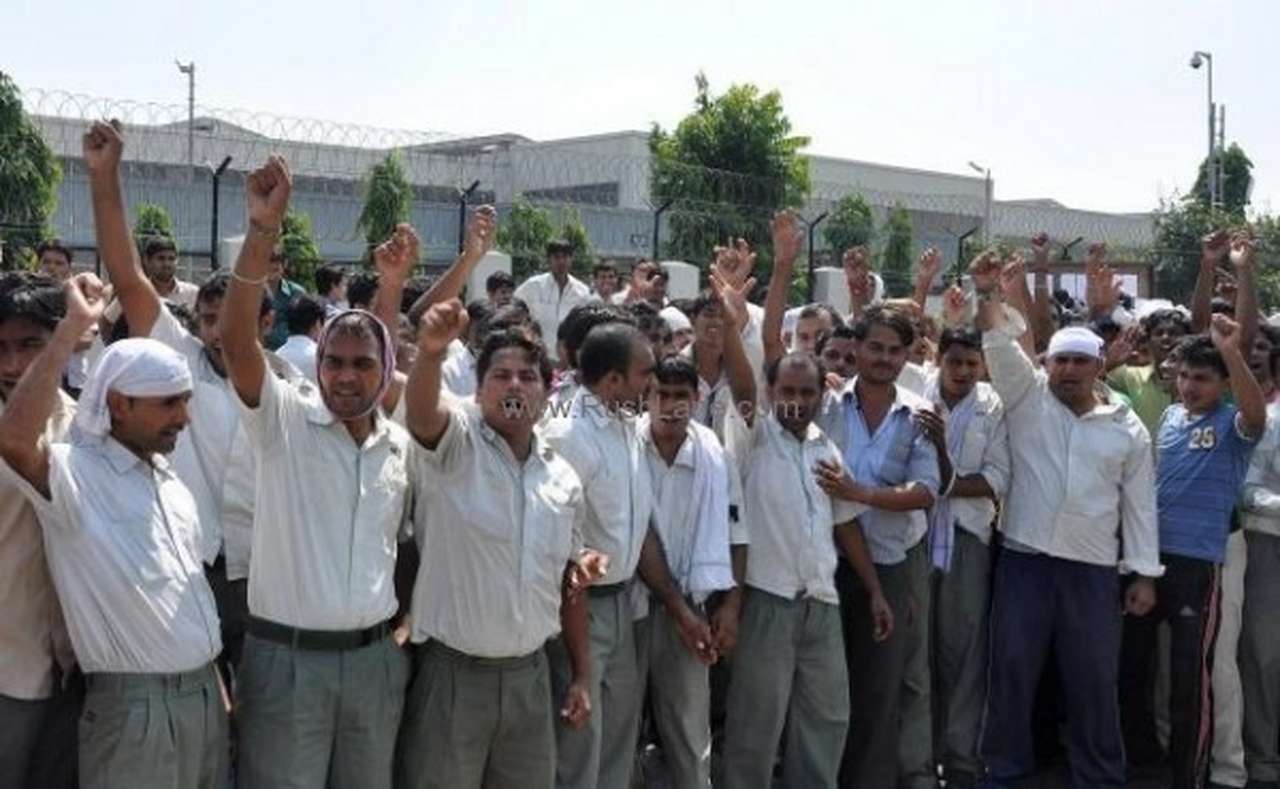 Рабочие Suzuki в Индии вступились за коллег