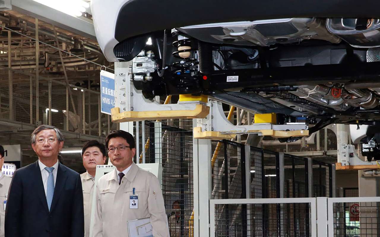 Hyundai приостановила производство в Китае из-за американских ракет