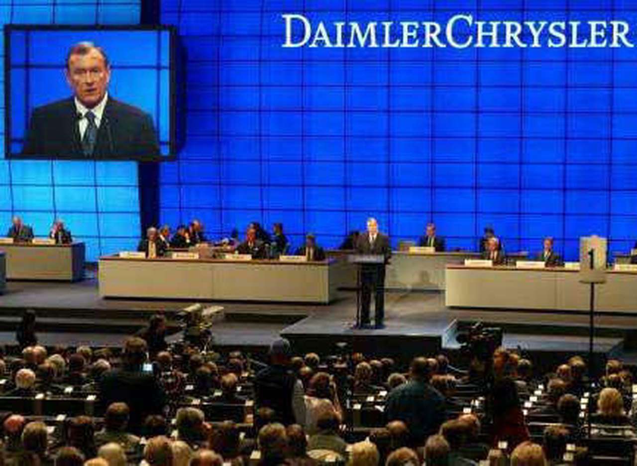 DaimlerChrysler реорганизует сбытовую сеть