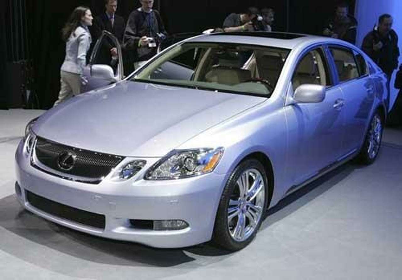 Еще один Lexus-гибрид