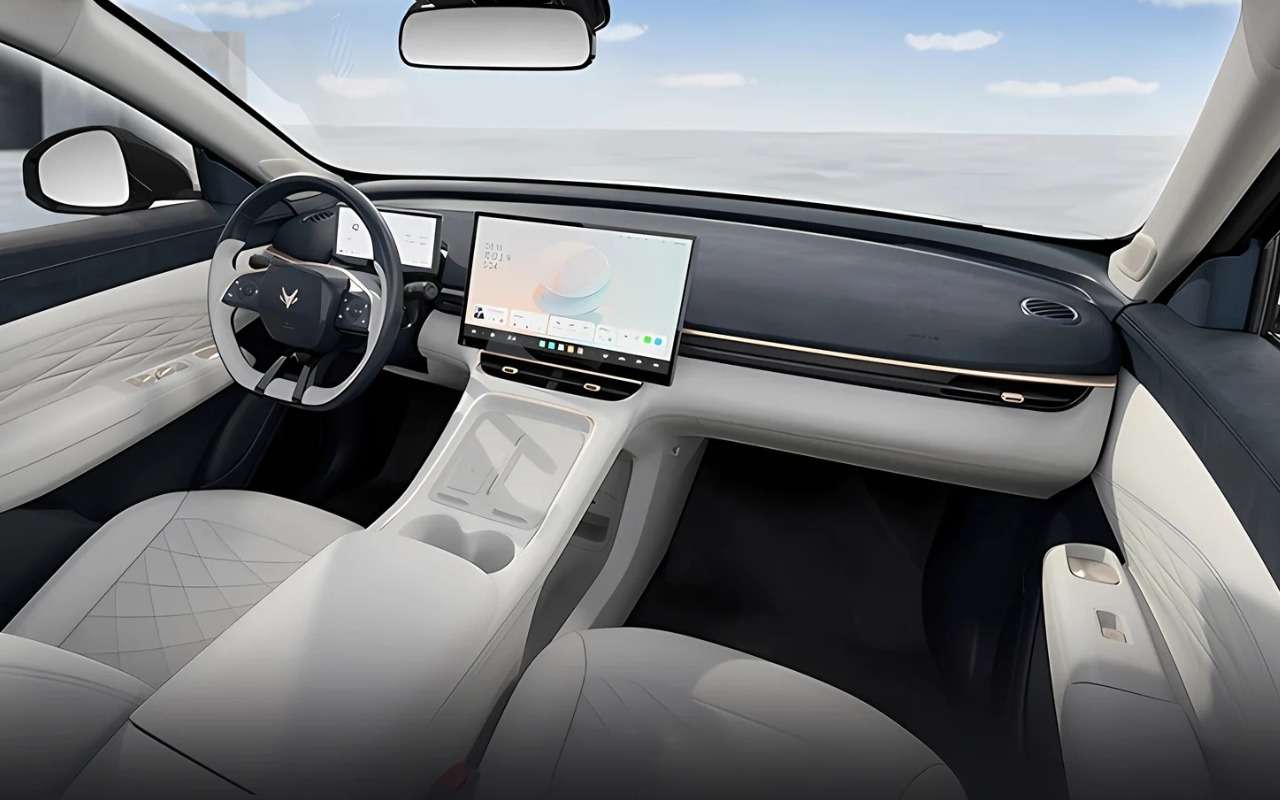 Интерьер BAIC Arcfox Beta T1