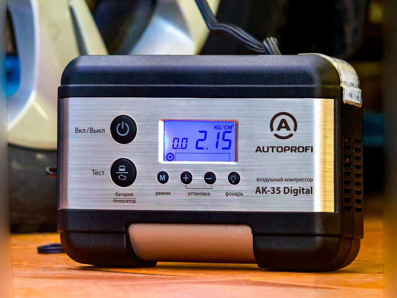 Малогабаритные шинные компрессоры: экспертиза журнала «За рулем»