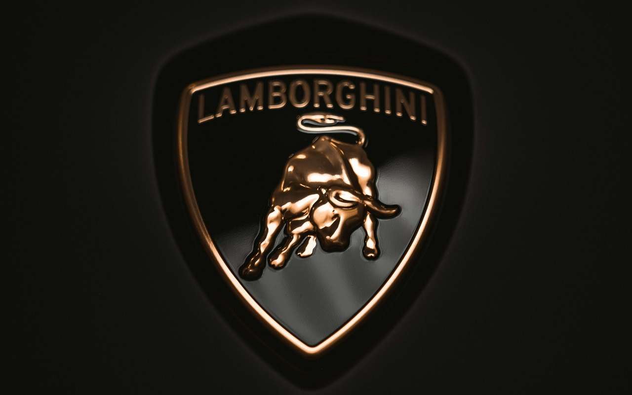 Легендарный значок Lamborghini изменился: что нового