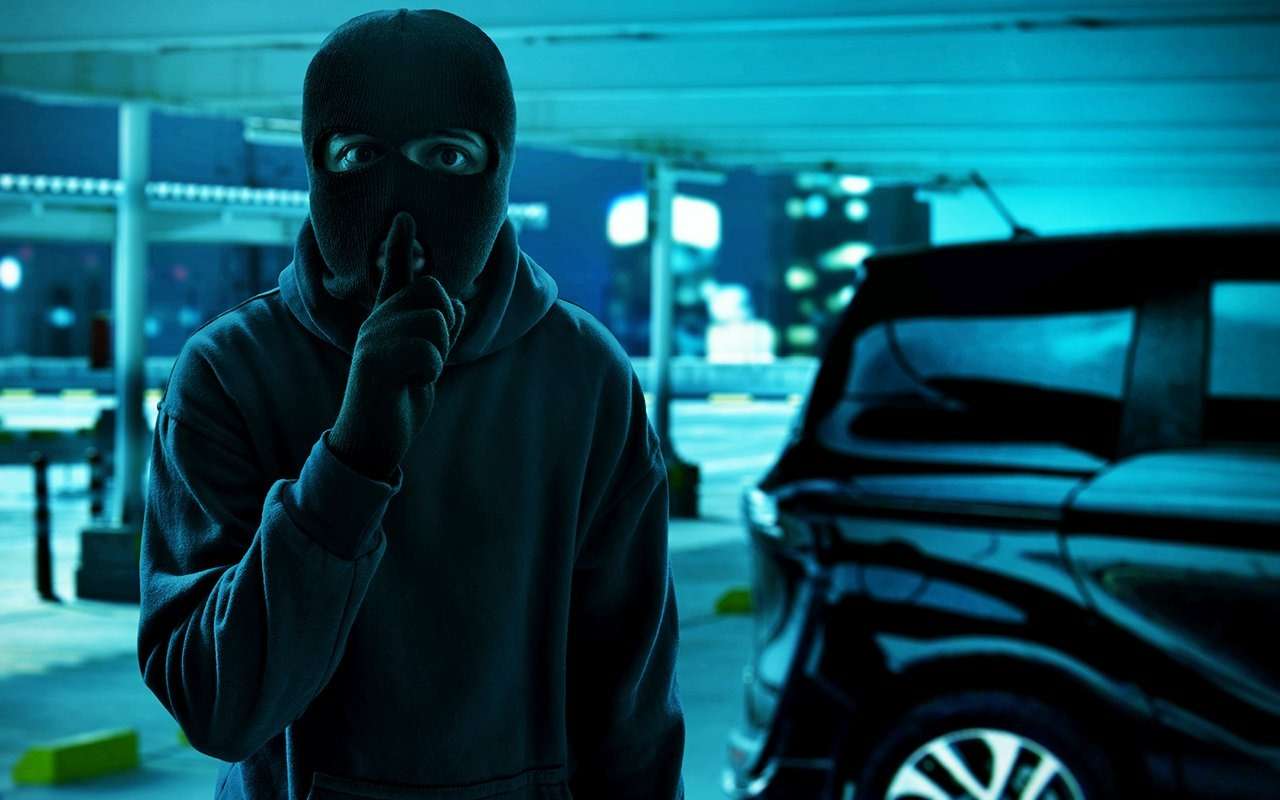 Названы самые угоняемые авто в 2022 году
