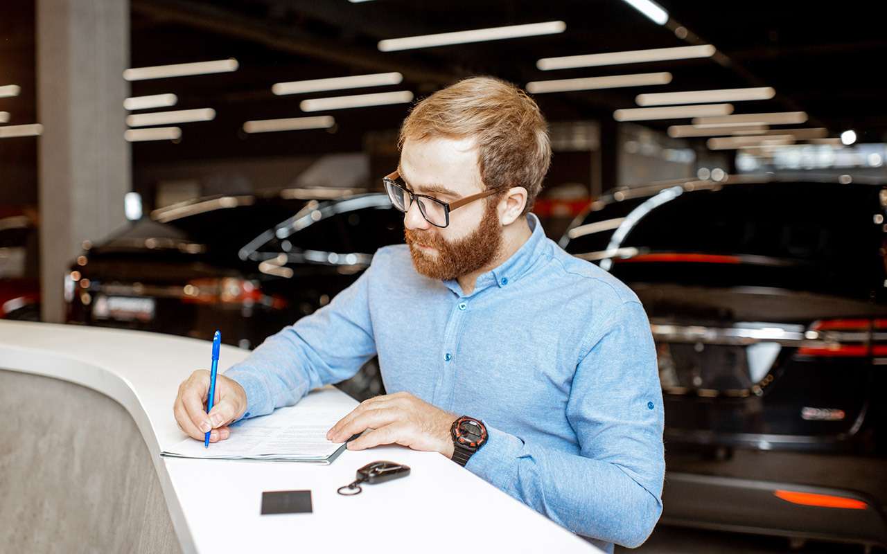 Кризис им нипочем: эти автобренды расширили дилерские сети в РФ