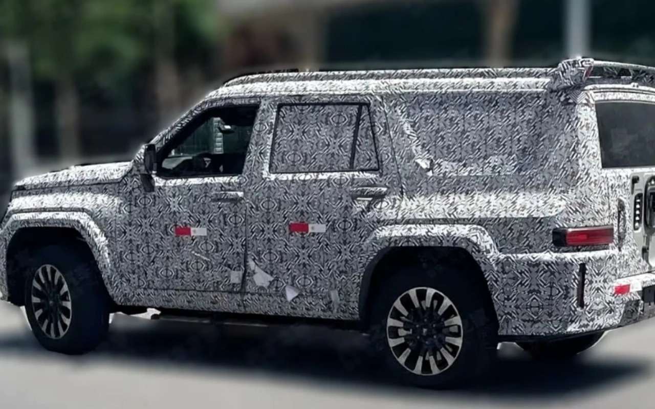 Tank 700L
