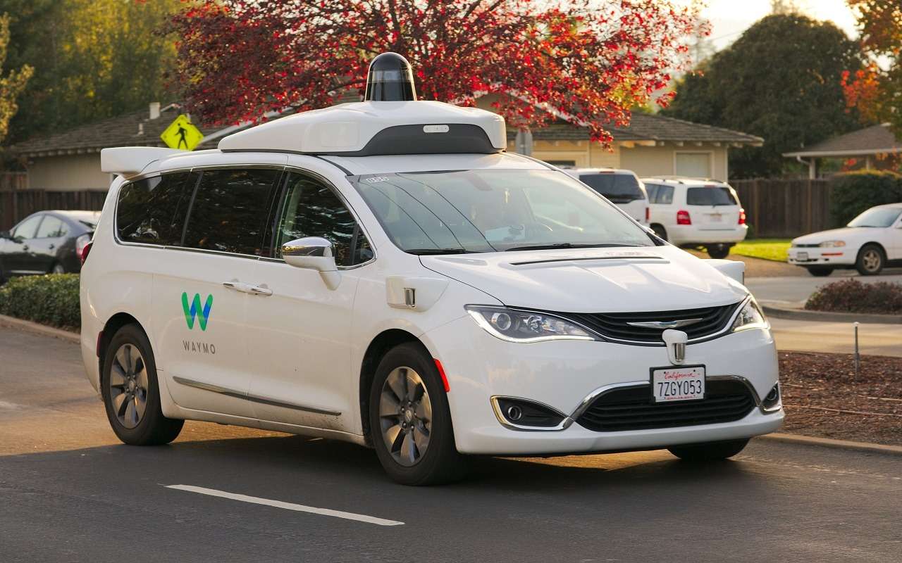 За ДТП с участием беспилотника ответит владелец — в Минтрансе разработан законопроект