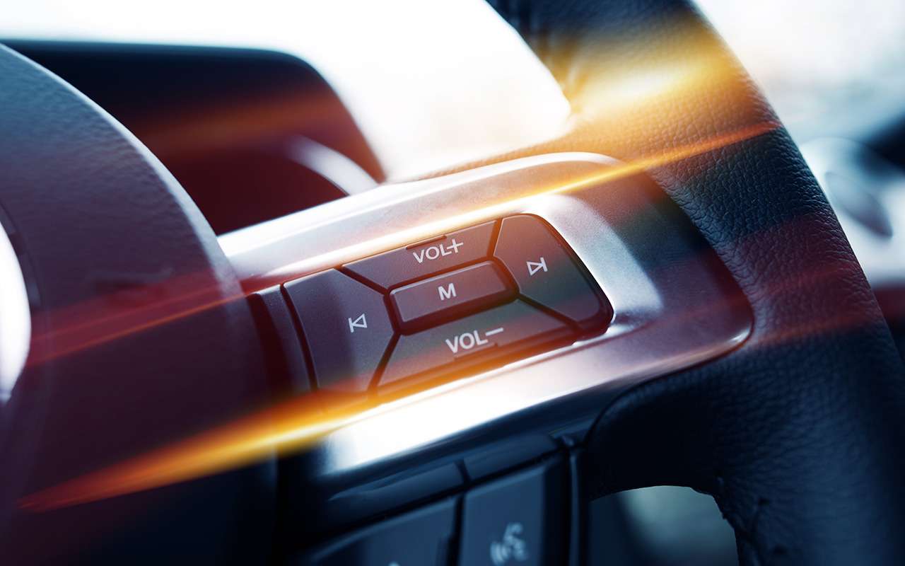 Русский рэп, поп и электро: что за рулем слушали россияне