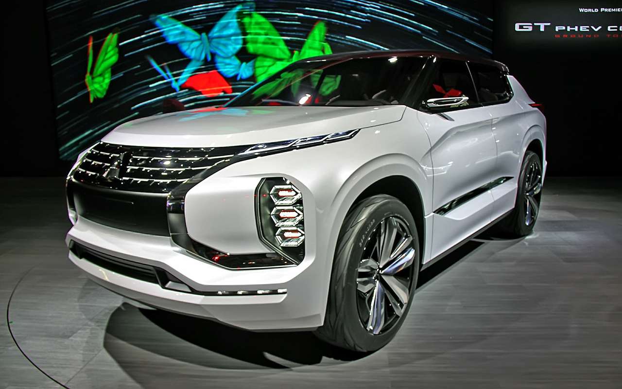 Метеозависимый: Mitsubishi рассказала о талантах вседорожника GT-PHEV