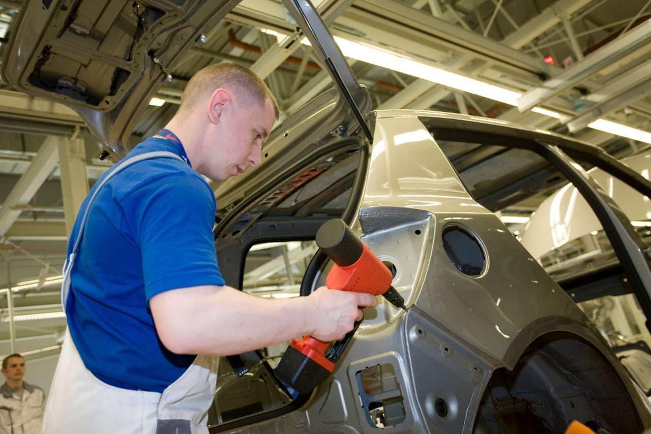 Льготы по промсборке дадут при строительстве завода в социально неблагополучном регионе