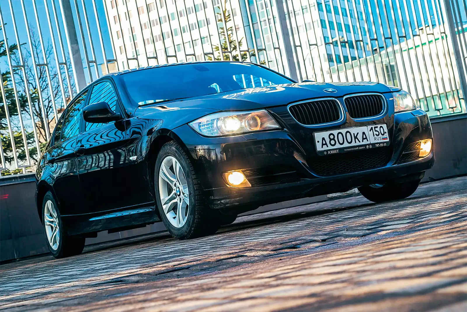 Семерка» по карману? Новый бюджетный седан против BMW 7-й серии в кузове Е38