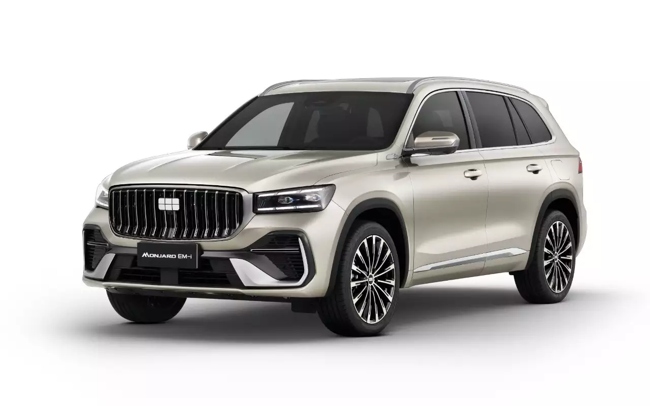 Гибридный Geely Monjaro EM-i вышел в продажу — он оказался дороже обычного