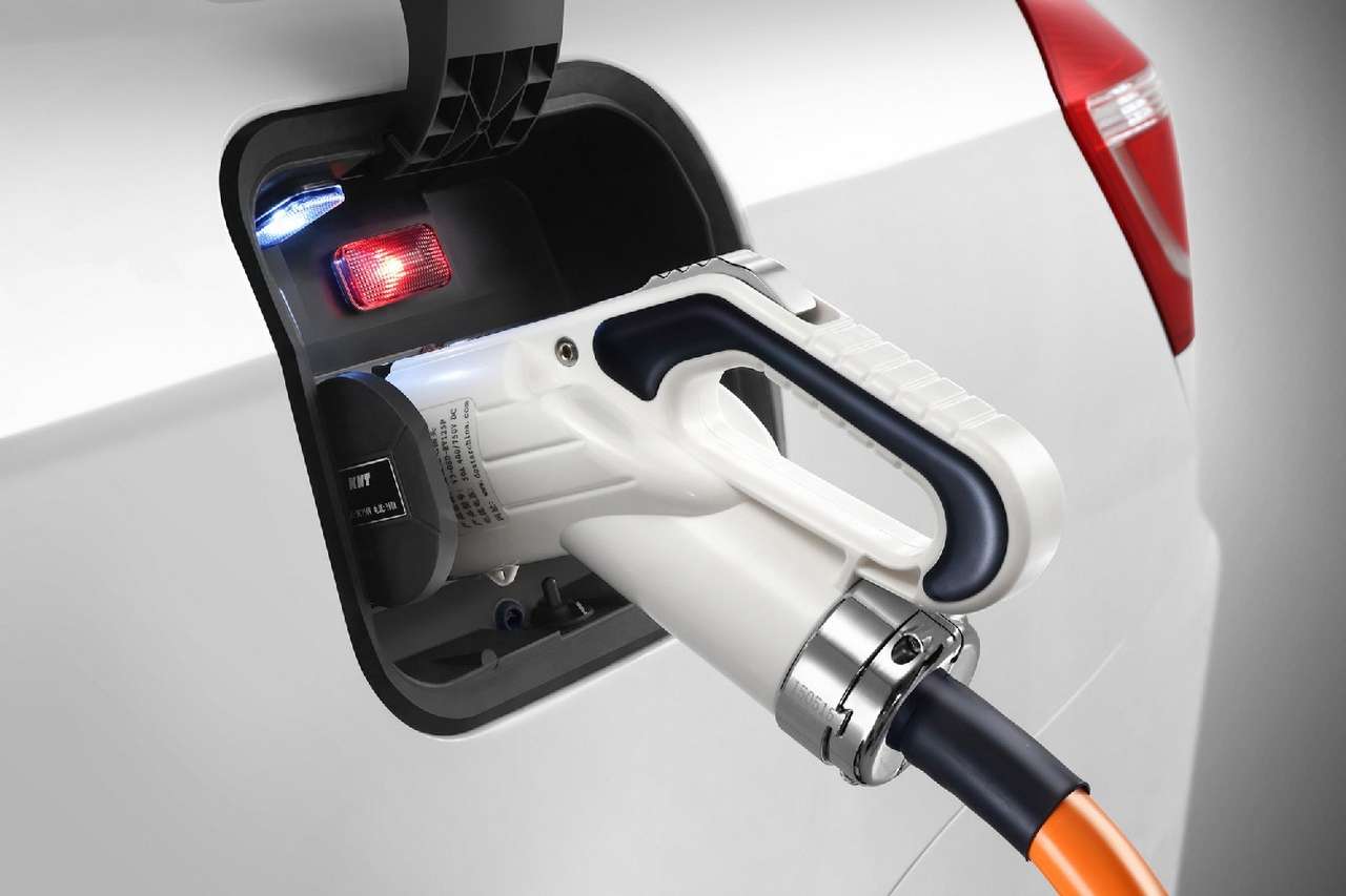 Китай хочет стать Калифорнией и меняет подход к электромобилям