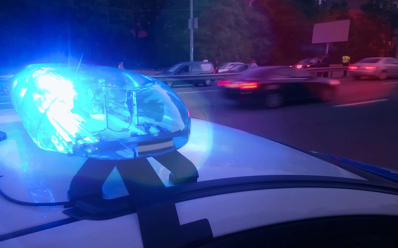 Водители неоднозначно восприняли поправки о предоставлении приоритета спецтранспорту