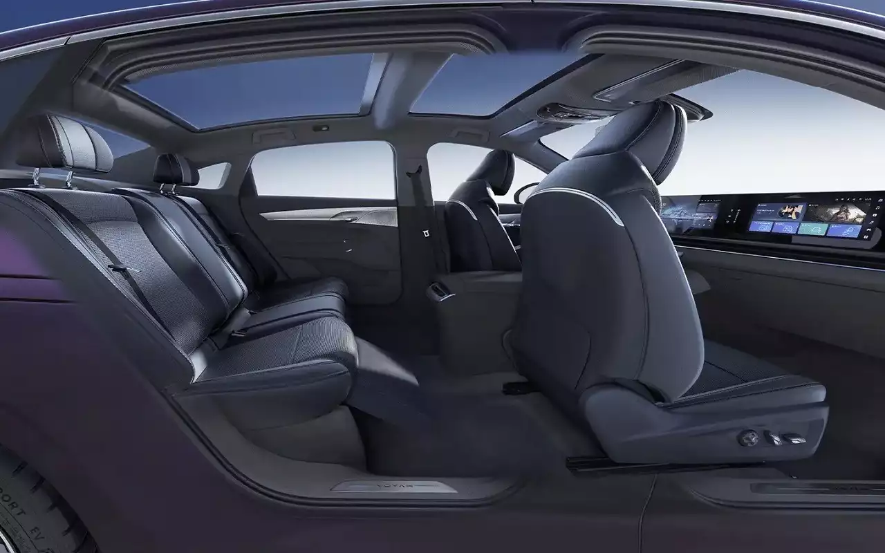 Интерьер Voyah Passion EVR