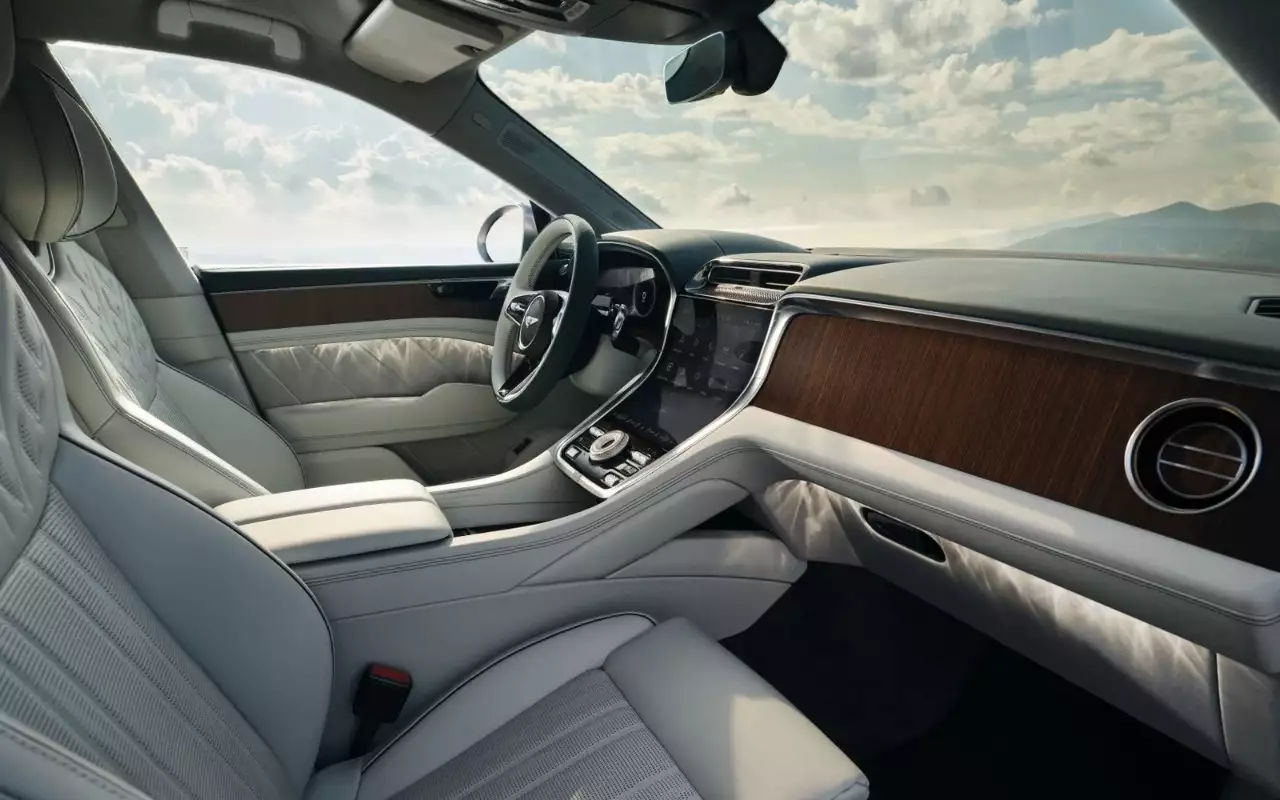 Интерьер Bentley Torcal