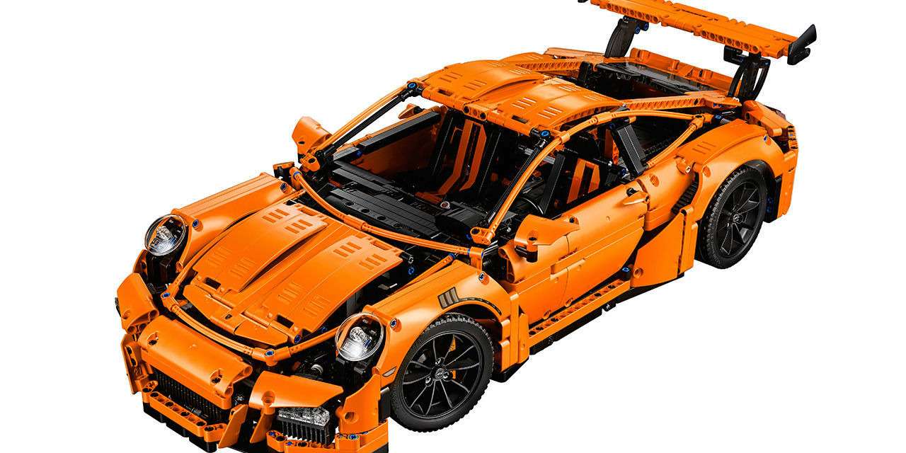Игрушечный Porsche 911 GT3 RS не даст впасть в детство