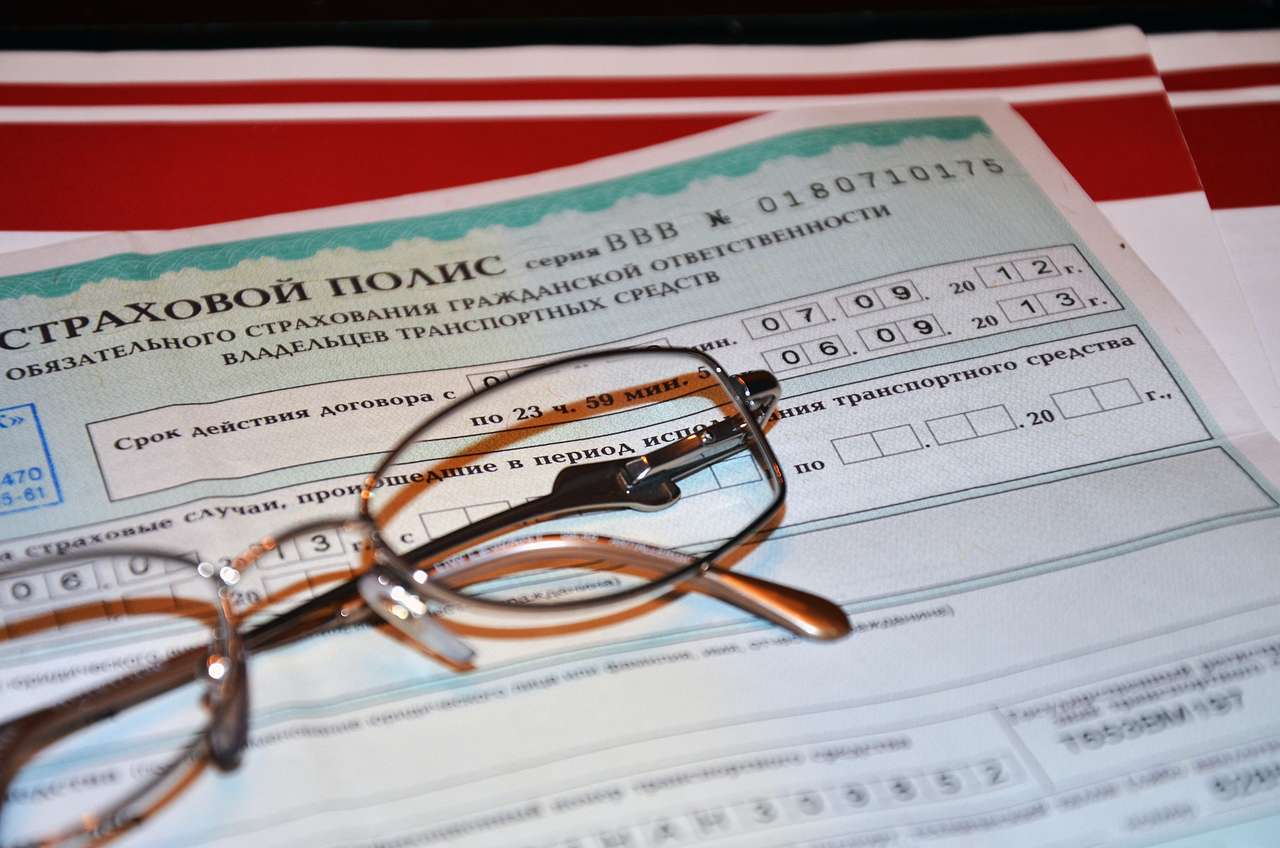 Поправки в ОСАГО хотят принять до летних каникул Госдумы