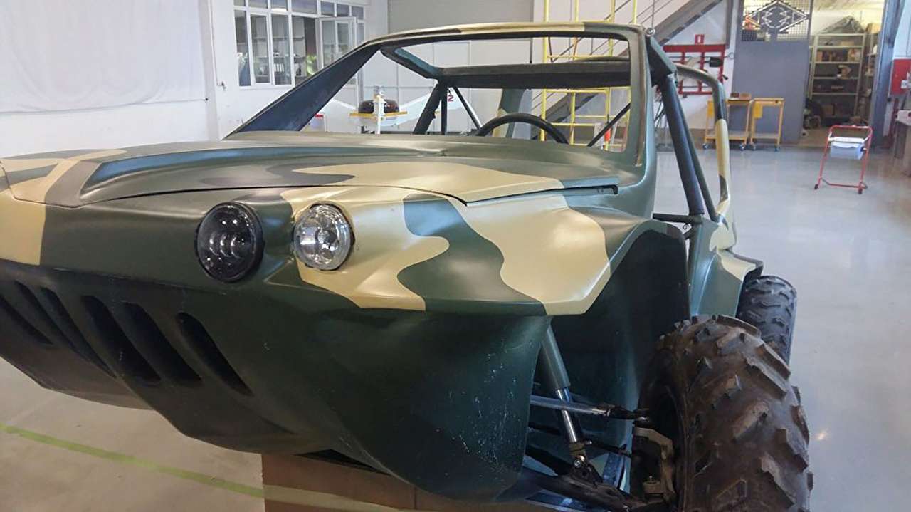 Ездит, плавает, летает: в России создали уникальную амфибию