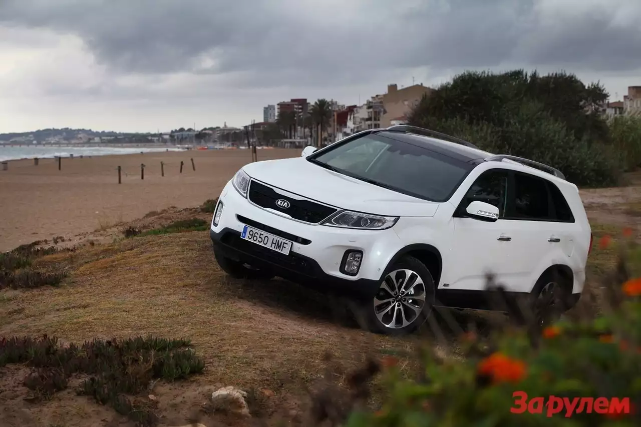 Kia Sorento, как и все кроссоверы, не любит турниров типа «интересно, а кто дальше заедет?»