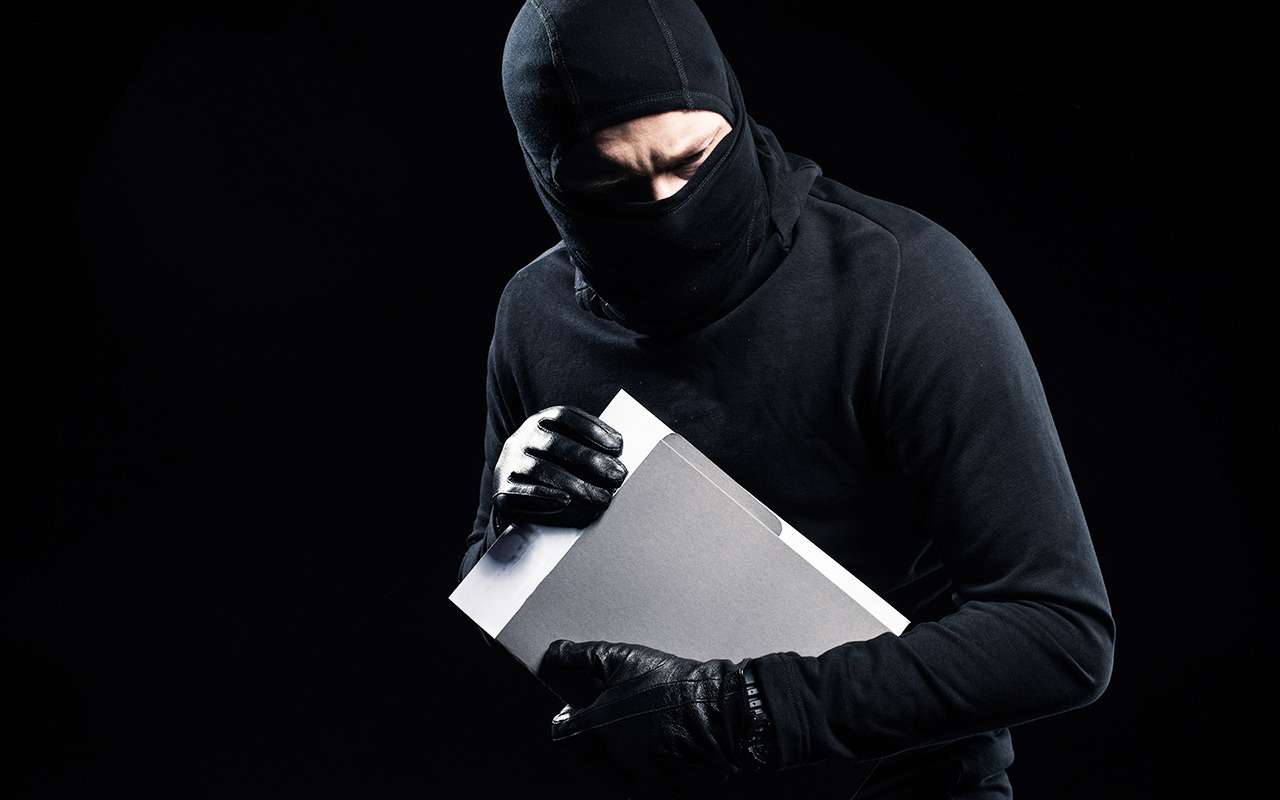 Очередной способ угона авто: с помощью листочка А4!