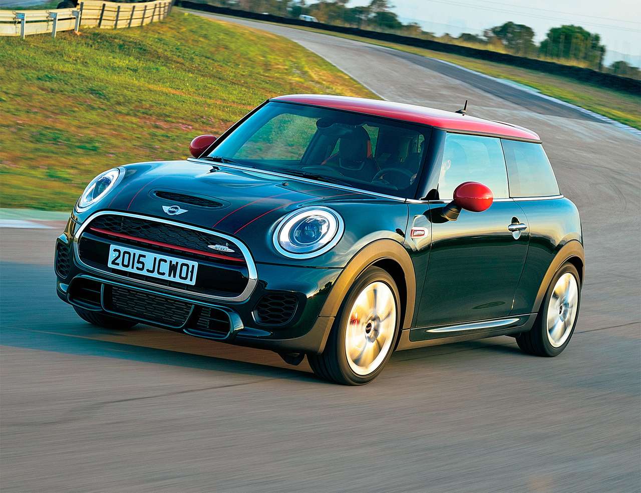 Тест Mini JCW: Джон одышкой не страдает