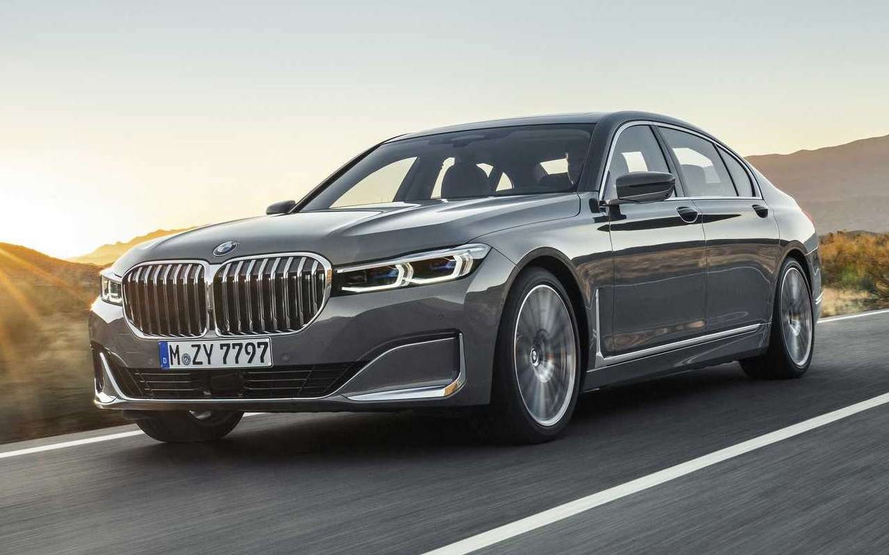 Обновленная «семерка» BMW: огромные ноздри и фары как у X7