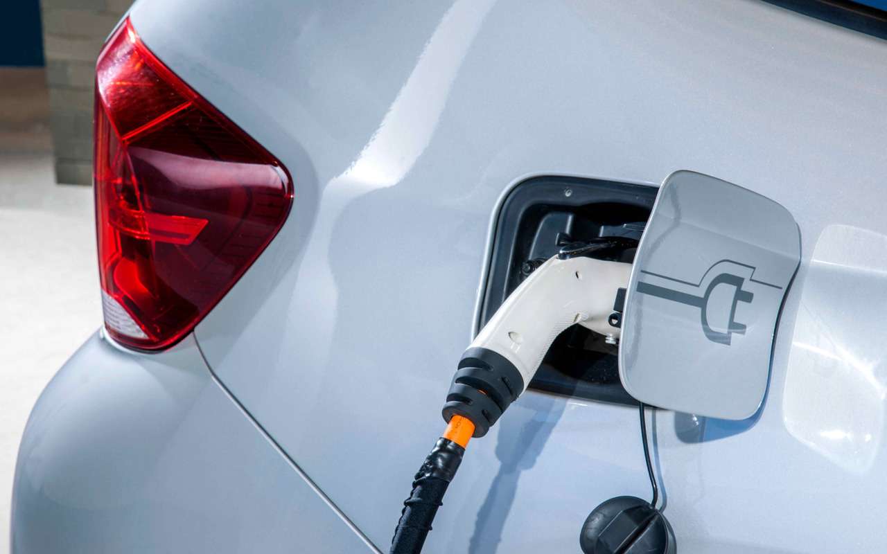 Первый серийный электромобиль в России появится в 2022 году