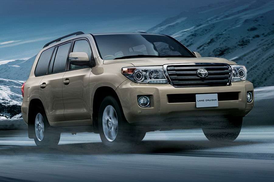 Ландкрузер 200. Toyota Land Cruiser 200. Toyota Land Cruiser v8 2011. Toyota Land Cruiser 4.4 2012. Ленд Крузер 200 бежевый.