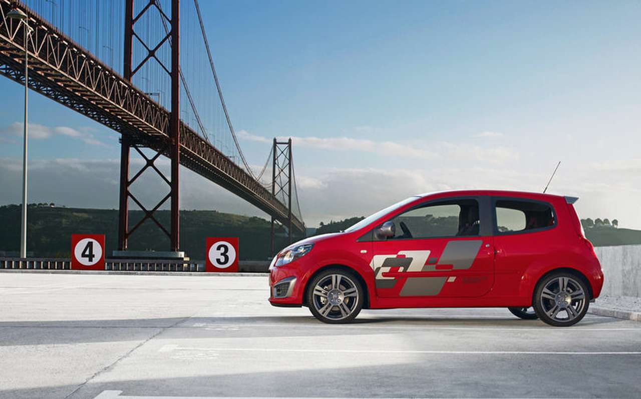 Twingo Renaultsport 133 появится в октябре