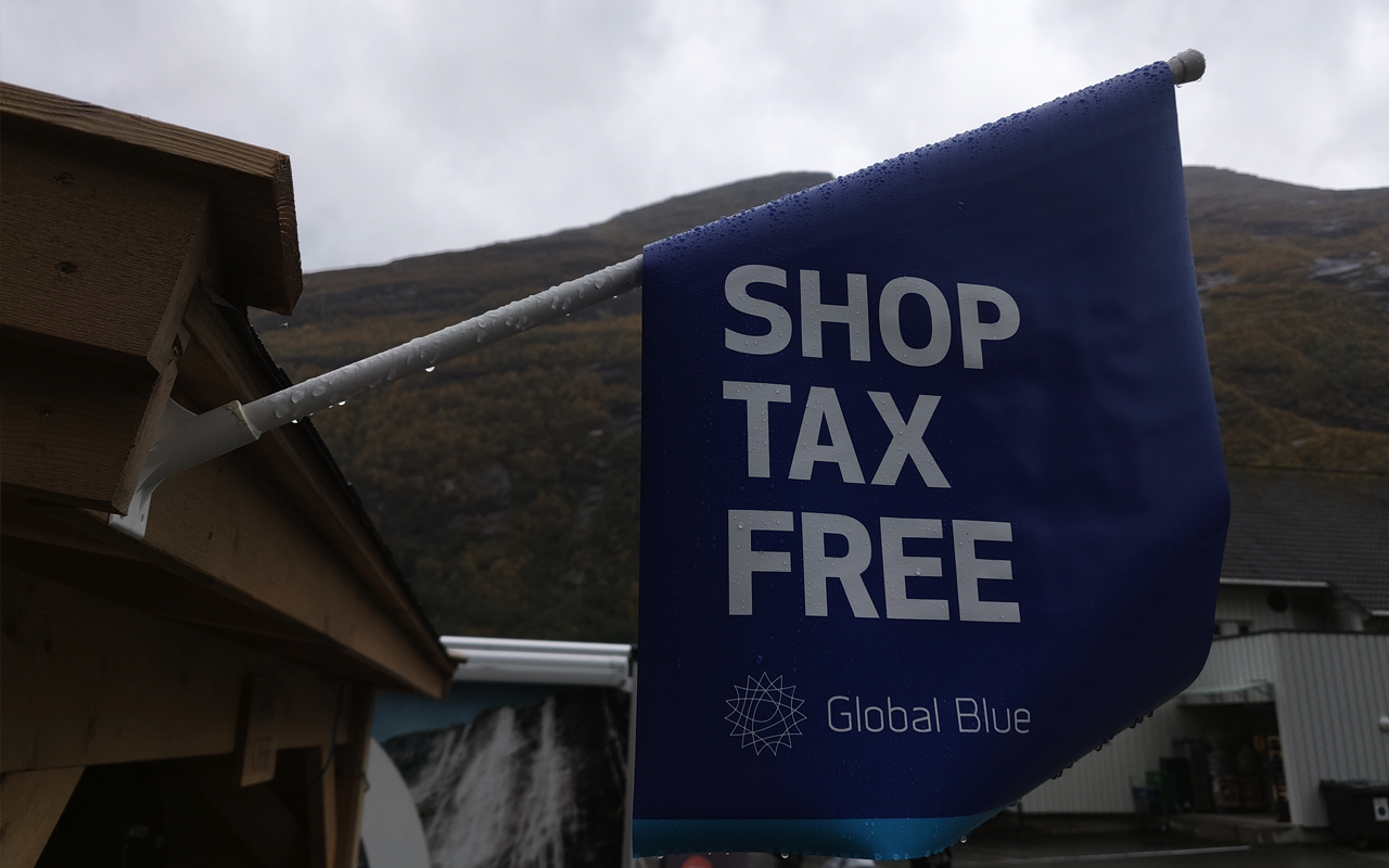 Туристам разрешат вернуть НДС в восьми пунктах пропуска