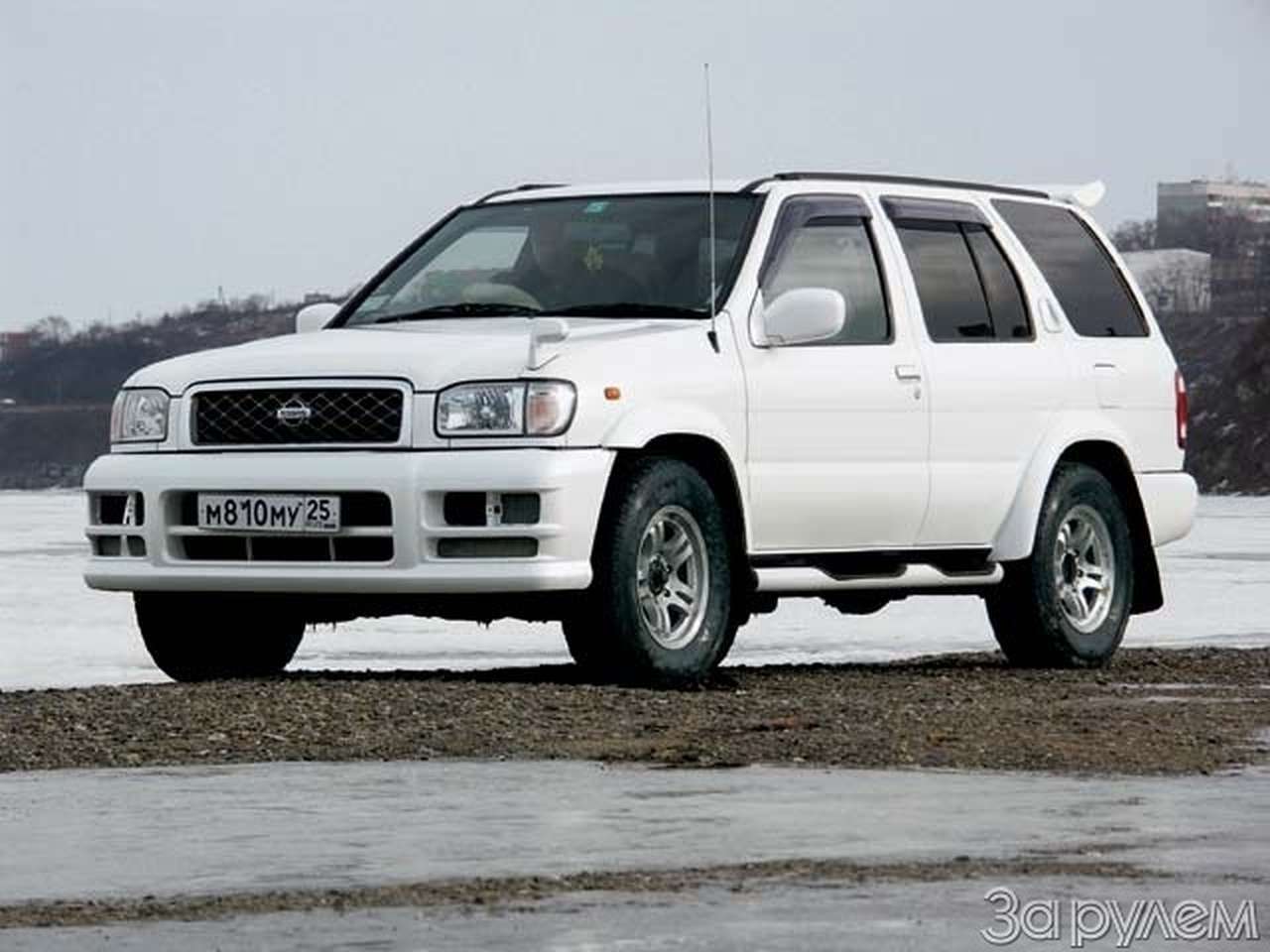 Nissan Terrano. Земная фамилия.