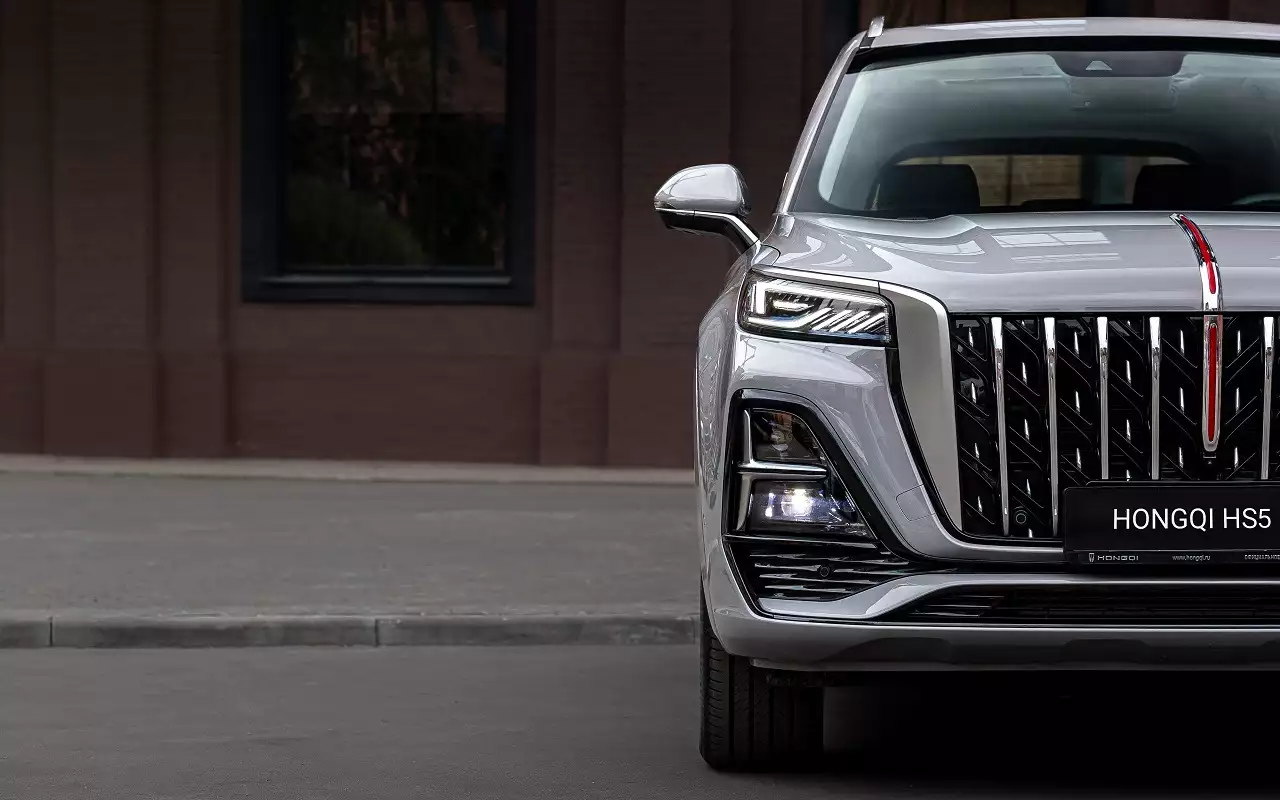 Hongqi HS5