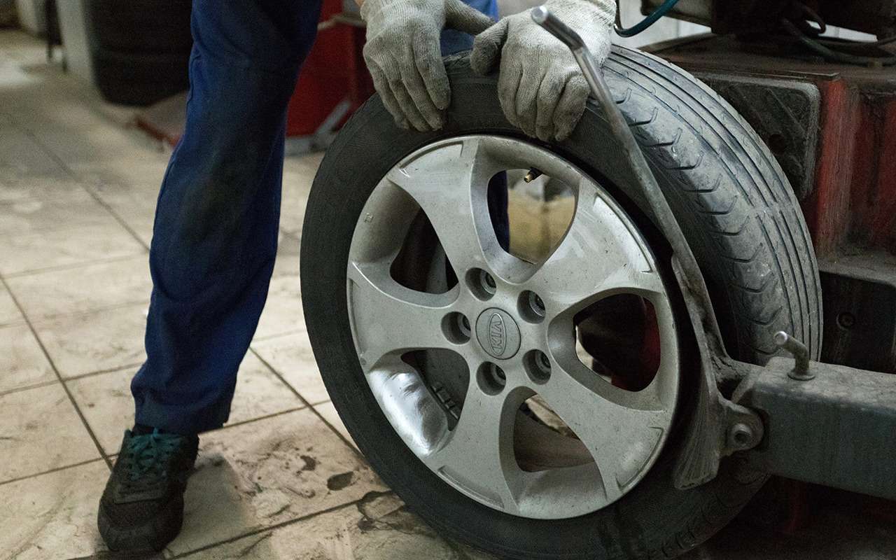 Недорого и без очередей – рассказываем, как удачно переобуться на зиму