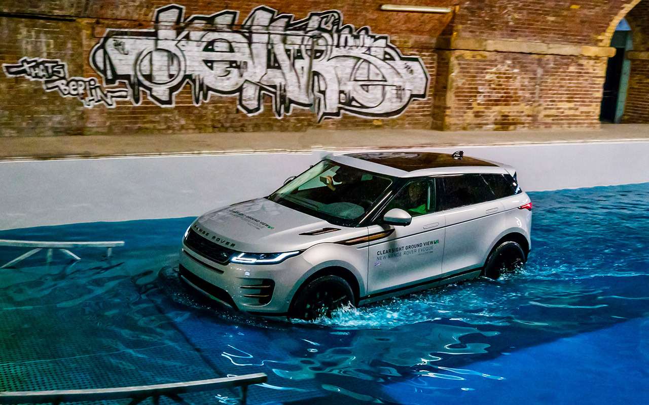 Клиренс прибавил символический миллиметр. А глубина преодолеваемого брода составляет 600 мм – это на 100 мм больше, чем прежде.